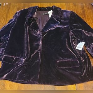 Tahari Elegant Purple Velvet Women's Size 10 Jacket Embrodery Collar Sleeves NWT